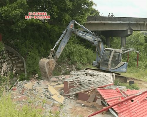 揭西某鎮(zhèn)依法強(qiáng)制拆除3處河湖違規(guī)建筑，堅(jiān)決守護(hù)水域生態(tài)環(huán)境